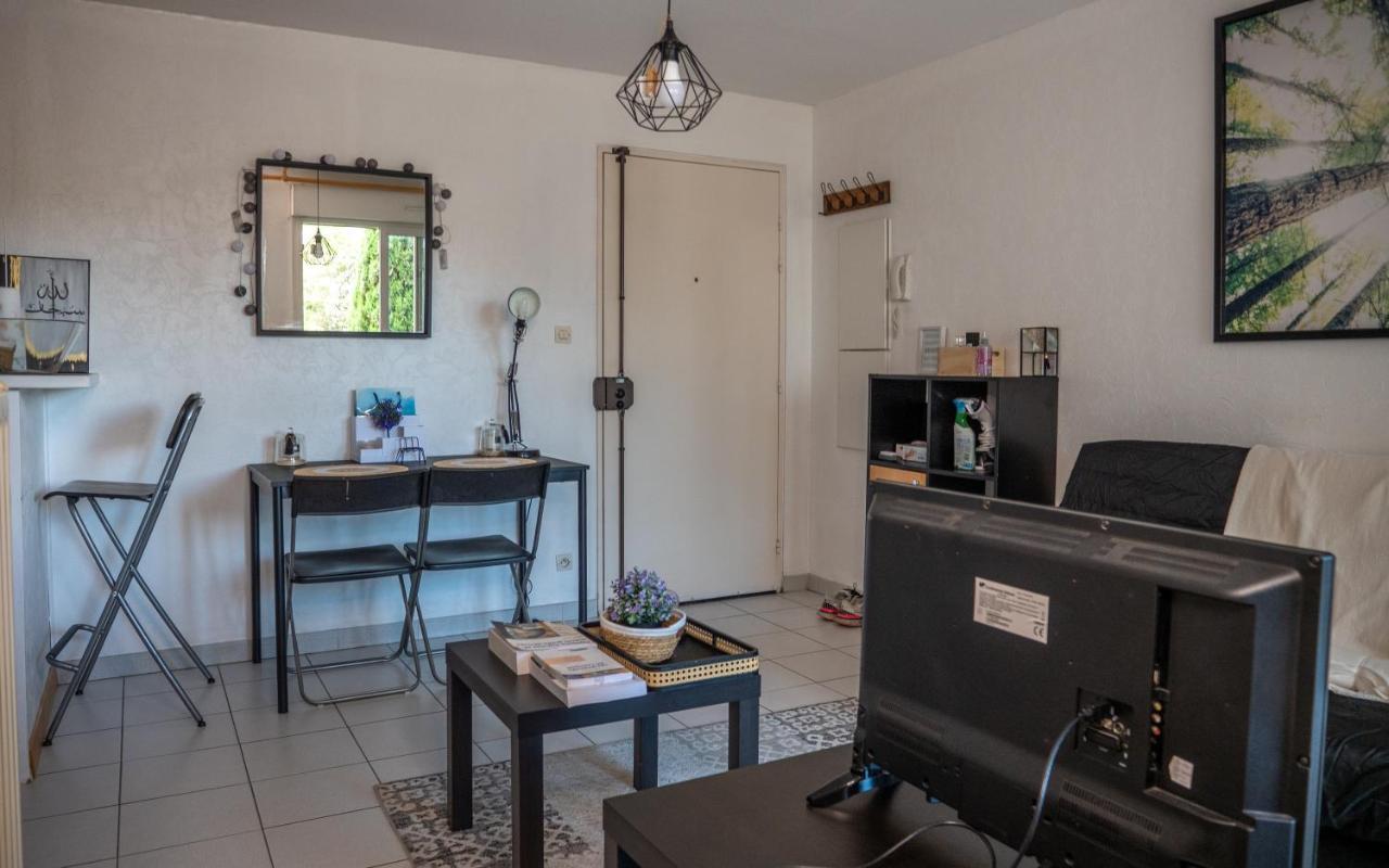 T1 30M² Avec Vue Sur Arbre Blanc Apartamento Montpellier Exterior foto